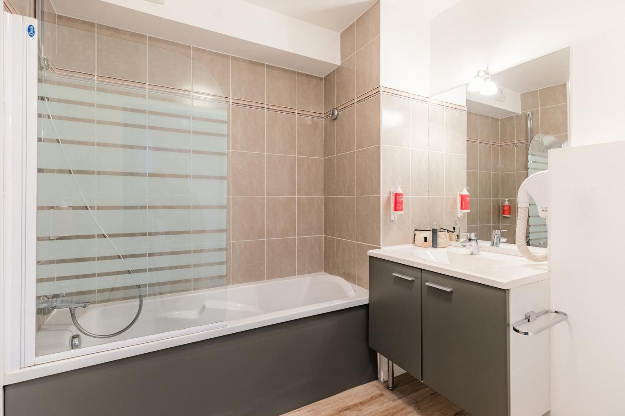 Appart'City Confort Vannes Bagian luar foto